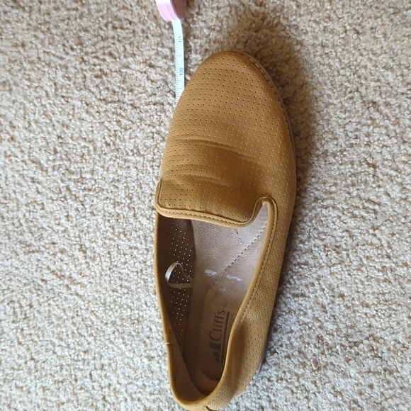 Cliffs by White Mountain Mustard Yellow Slip On Loafers - Picture 12 of 13